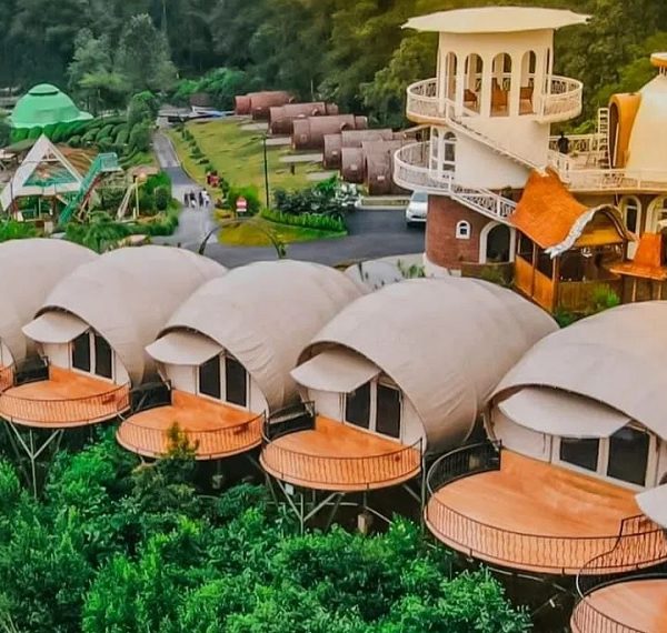 Asstro Highland Glamping di Tangkuban Perahu