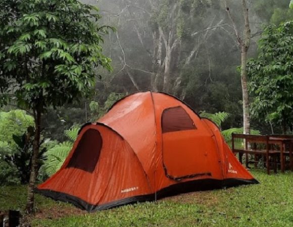 Camping Private di Lembah Merkusi Precet  