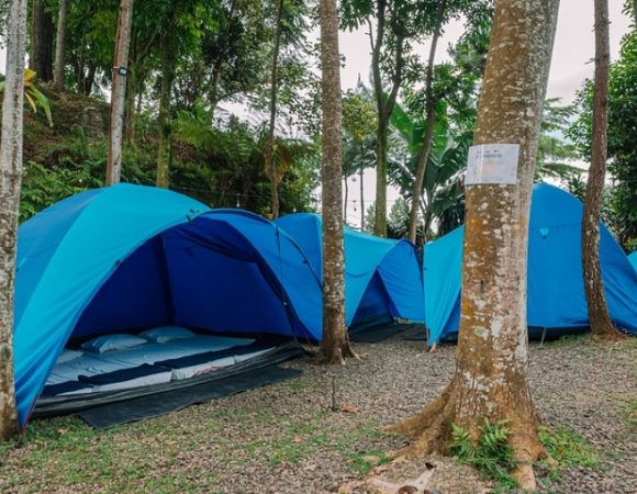Camping dan Kuliner di KM Zero Sentul  
