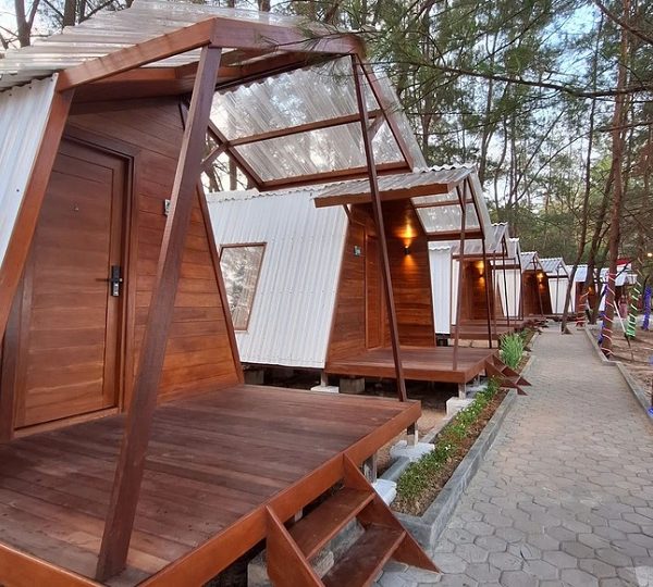 Mahligai Beach Resort Glamping Pantai Manggar