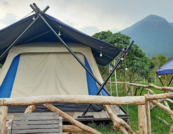 Bisa Camping Kaki Gunung Pasi Singkawang