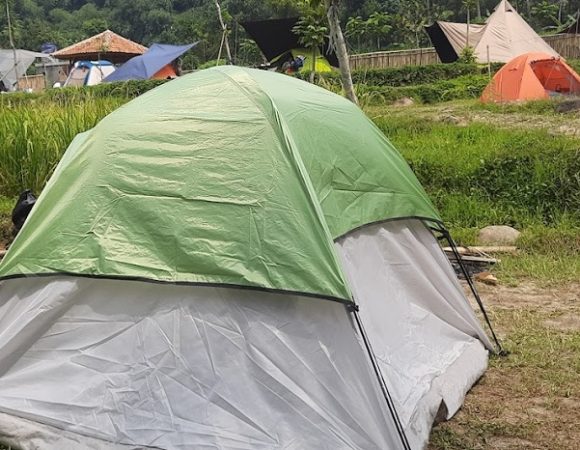 Lembah Cipanas Kelapa 3 Camping Air Panas