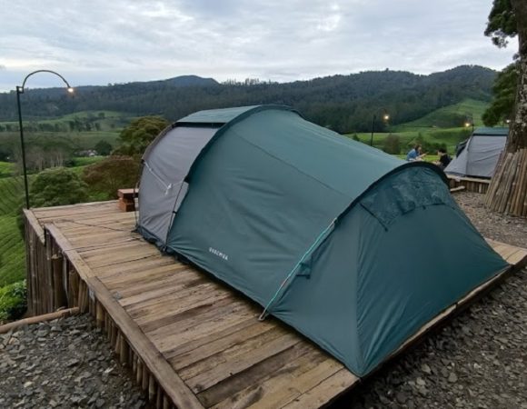 Kiara Manuk Camping Tengah Kebun Teh