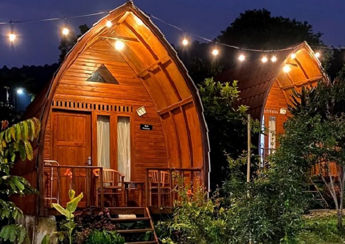 Wooden House Paseban Glamping Rumah Honai