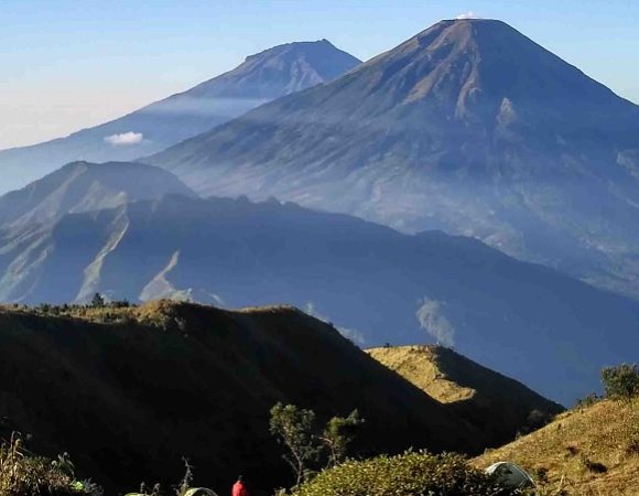 Mendaki Gunung Prau via Patak Banteng