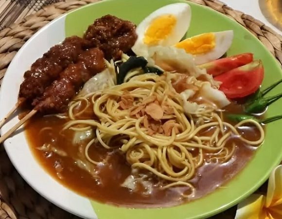 Mie Ongklok Wonosobo, Mie Plus Sate