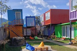 Container Smart Stay Glamping Kabin Eks Peti Kemas