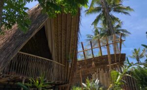 Bamboo & B Glamping Rumah Bambu Dekat Ijen