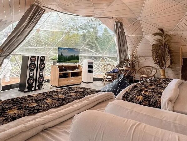 10 Rekomendasi Glamping di Bogor buat Tahun Baru