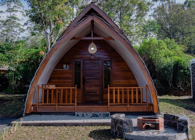 Layung Resort Glamping Kabin Plus Jacuzzi Ciwidey