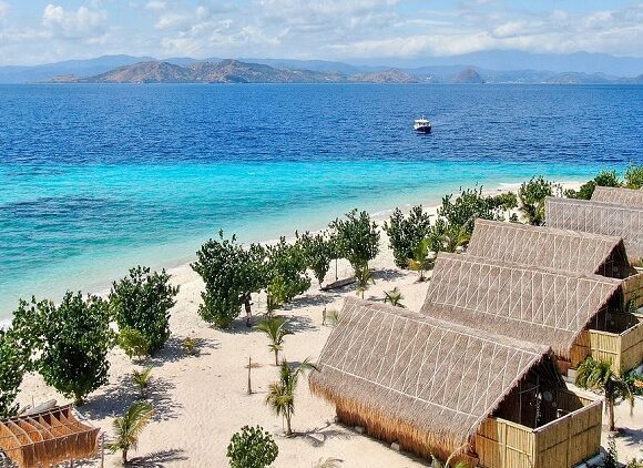 Delapan Lokasi Glamping di Nusa Tenggara Timur